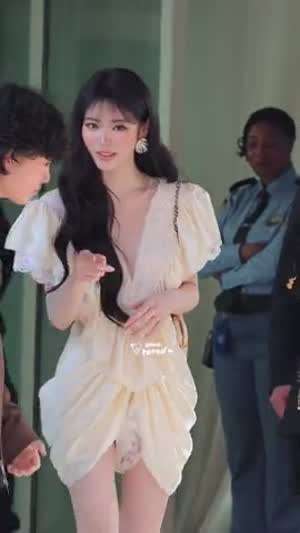 MEOVV (미야오) 안나