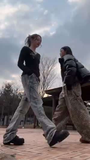 피프티피프티 키나, 문샤넬