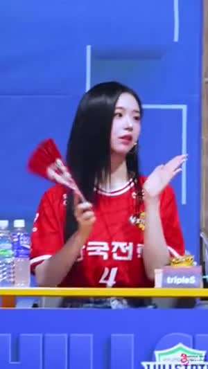 채연 tripleS트리플에스