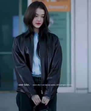 MEOVV (미야오) 엘라