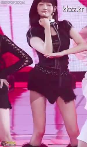 맨살 허벅지 아이브 레이