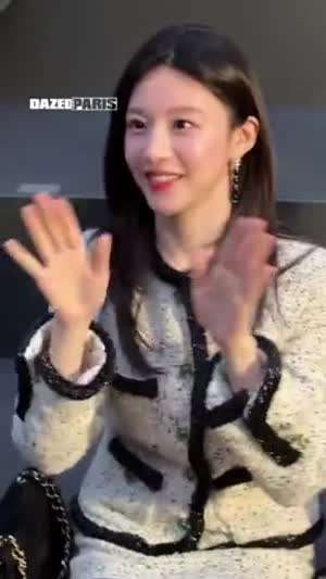 고윤정 샤넬쇼 파리/ WKorea