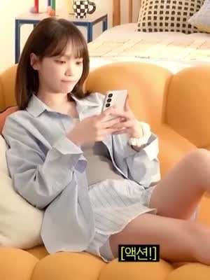 르세라핌 김채원 LE PLAY 채원이랑 플스 한판 ㄱ? . GIF