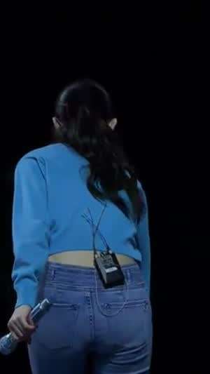 파란 니트 트와이스 쯔위 슬림 청바지핏