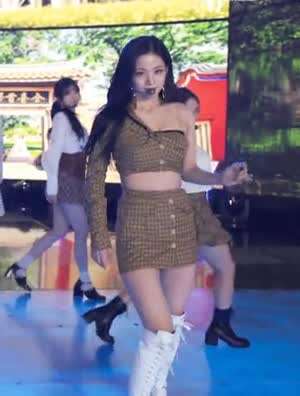 프로미스나인-이채영