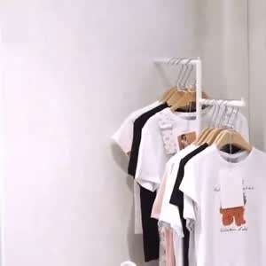 뒤돌아 보는 아이브 장원영.gif