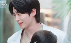 아이유 21세기 대군부인 2차 예고 . GIF (약스압)