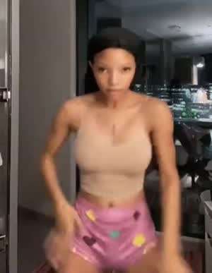 왕자님을 유혹 하는 인어공주.gif