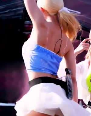 프로미스나인 박지원 턴하는 치마 비치는 흰 속바지.mp4