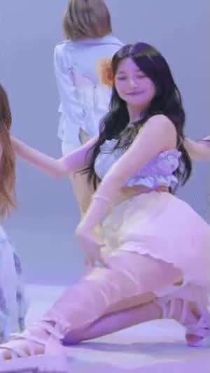 프로미스나인-백지헌