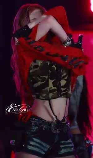 아이들 우기 상의 탈의 퍼포먼스 밀리터리 코르셋