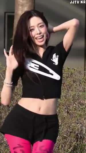 있지 유나 미니 팬미팅 크롭 지퍼 후드 핑크 레깅스.mp4