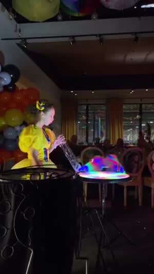 소리] 눈나의 손으로 하는 비누방울 쇼.mp4