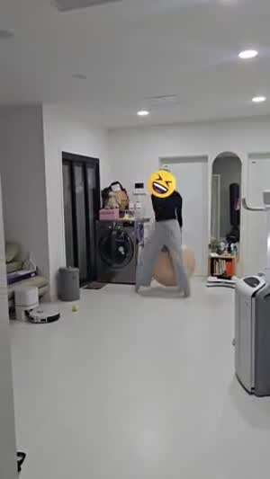 단독 주택에 살고있는 고2 조카의 스트레스 해소법