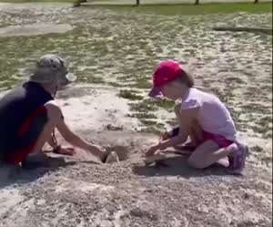 아그덜아! 느덜은 아찌 상대가 아니란다