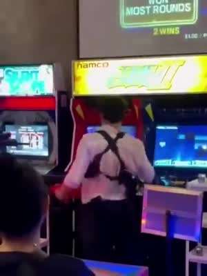 오락실에서 본 쿵푸... 아니, 건푸의 달인...