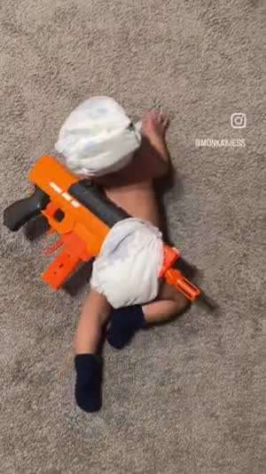 엄마 젖을 향해 전진