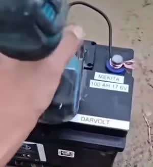 이번 전동드릴 배터리는 꽤 오래간다