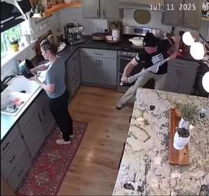 되로 주고 말로 받다