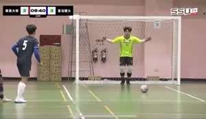 포효하는 골키퍼