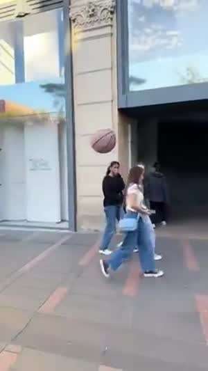 소리] 망서리지 말고 자,한번 던져보라구 .mp4