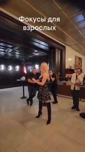 입으로 먹고 밖으로 내보는 기술