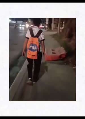 웃으면 안되는데 .mp4