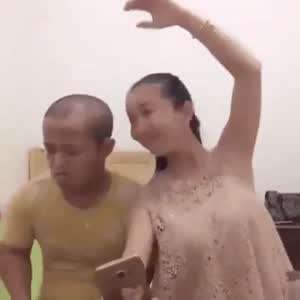 에이..ㅅ ㅂ 때리고 ㅈ ㄹ 이야...