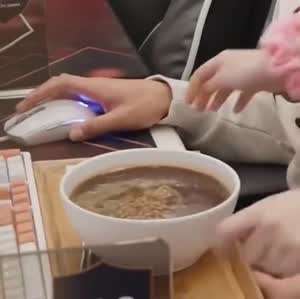 PC방에서 주문한 음식이 잘못나왔을 때 어떻게 할 것인지....