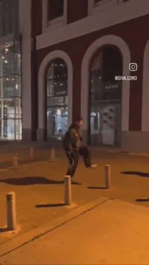 제 2의 슬릭백이 되려나..?