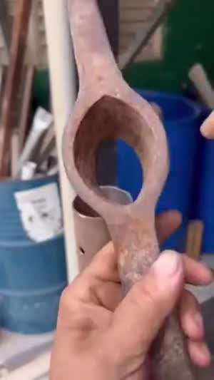 공업용 바세린을 발라주고....