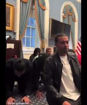 혼란한 와중 미국 뉴욕시청 시장실