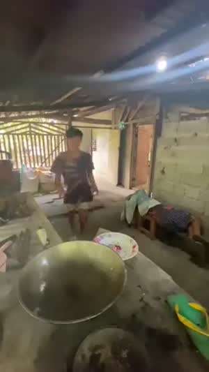 내 계란 후라이 손대지 말라곳~!.mp4