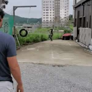 한번 던지면 다신 돌아오지 않는 공