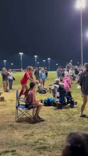 덤블링 스로인을 하고 싶었던 아이