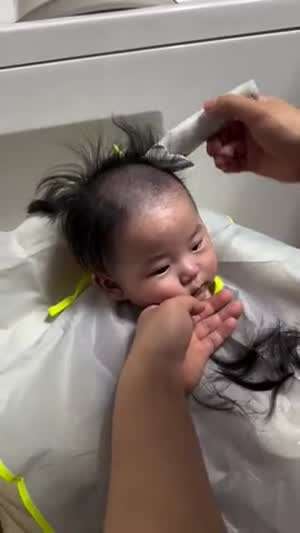 배냇머리 감당 안되서