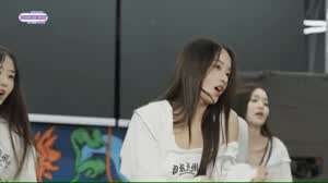 아마도 최초의 이탈리아어 쓰는 아이돌 .jpg