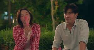 ㅇㅎ?) 아이스크림을 맛있게 먹는 형수님