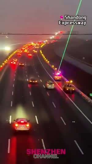 졸음 운전 막겠다고 시작한 중국의 레이저 라이트.mp4