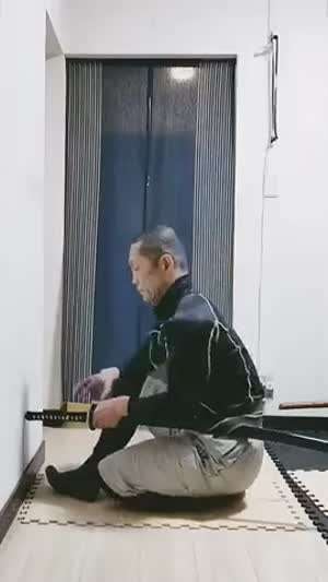 칼쌈 영화를 너무 많이 본거같아요