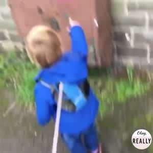 길바닥 헤드폰 그림 낙서