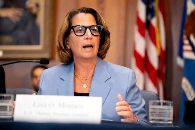 트럼프, "마이크로소프트 사장 해고 시켜라"