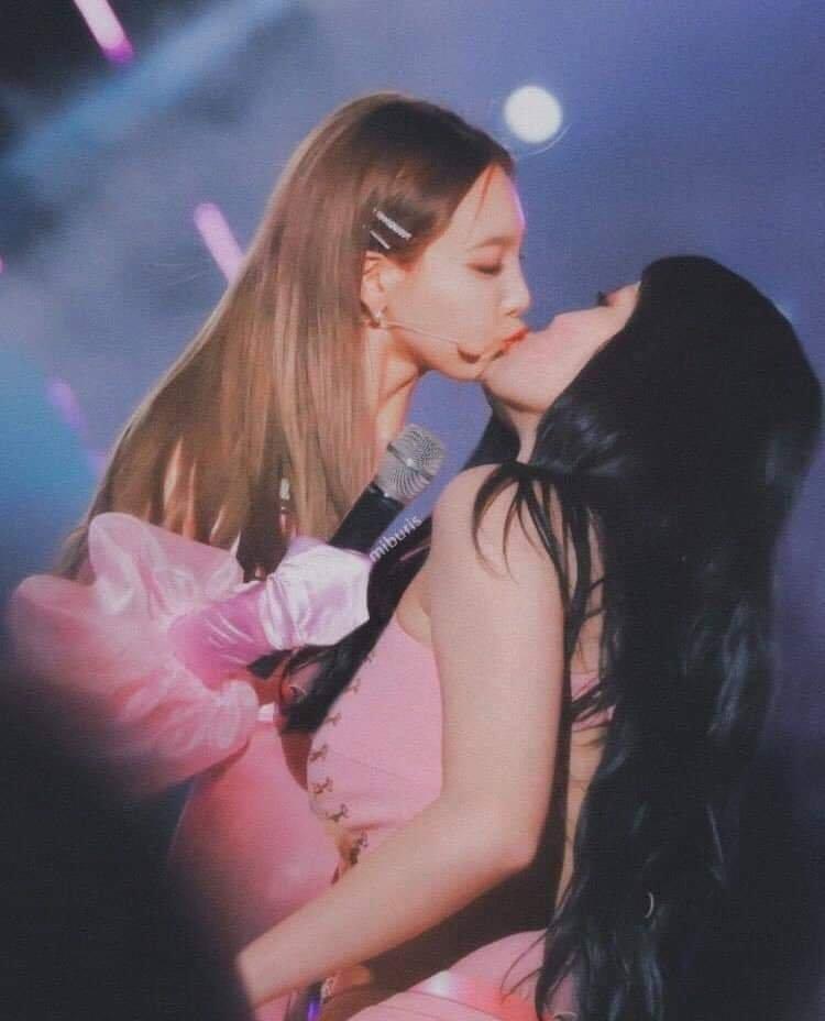 트와이스-모모x나연