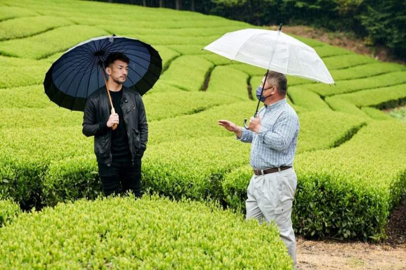 2000년대초 일본의 패셔니스타 였던 나카타 히데토시 최근 패션.jpg