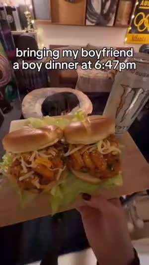 여친이 대체 무슨 옷을 입었길래 남친이 게임을 그만뒀을까?.mp4