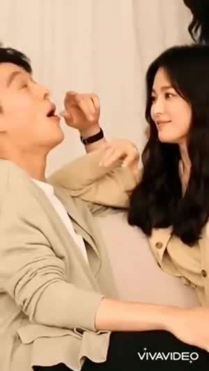 6초만에 여자들도 홀리는 장기용한테 장난치는 송혜교.